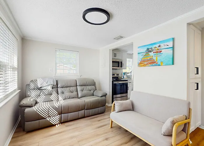 Two Charming Homes With Sparkling Water Views And Close To The Holiday home *