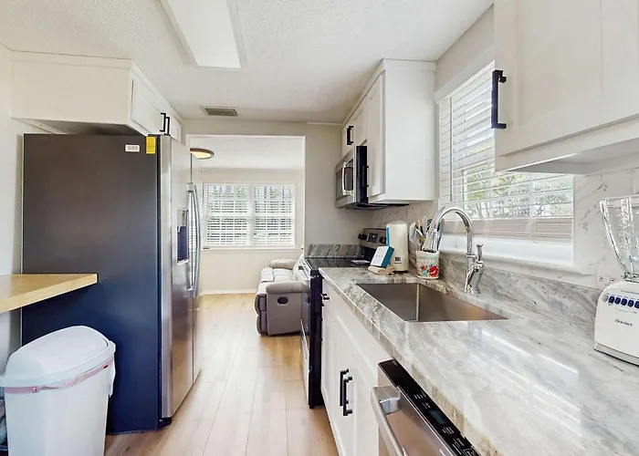 Two Charming Homes With Sparkling Water Views And Close To The Holiday home *